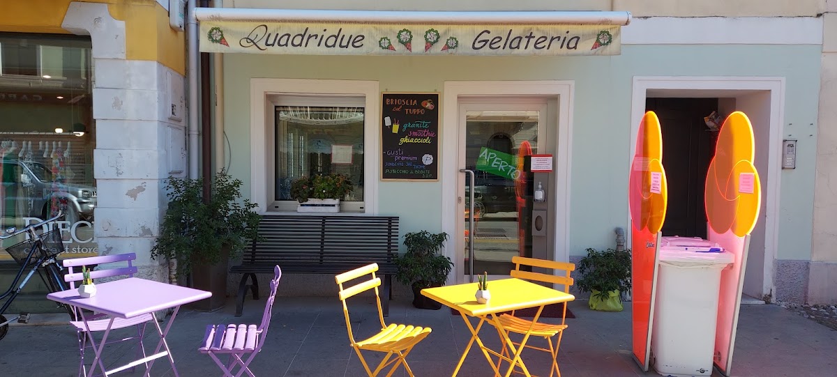 Un dettaglio del banco.