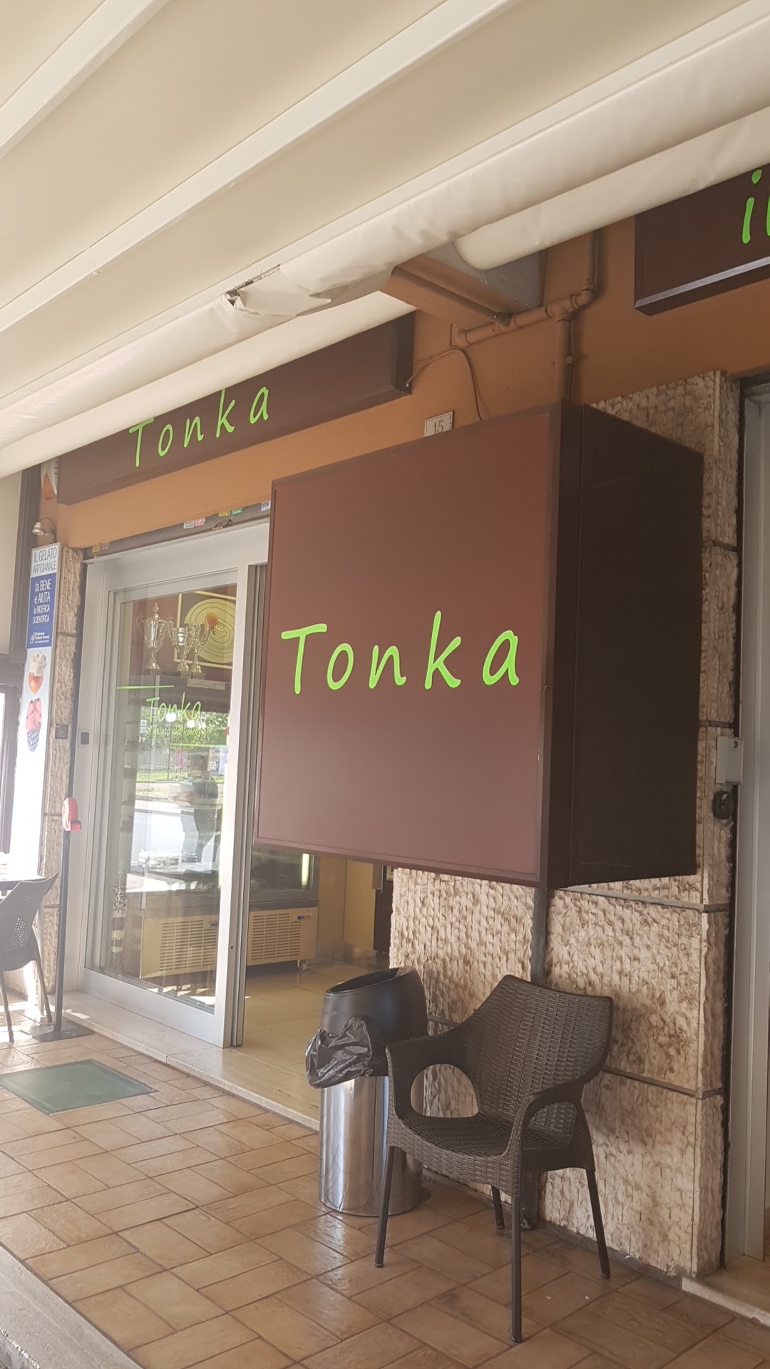 Il locale in servizio.