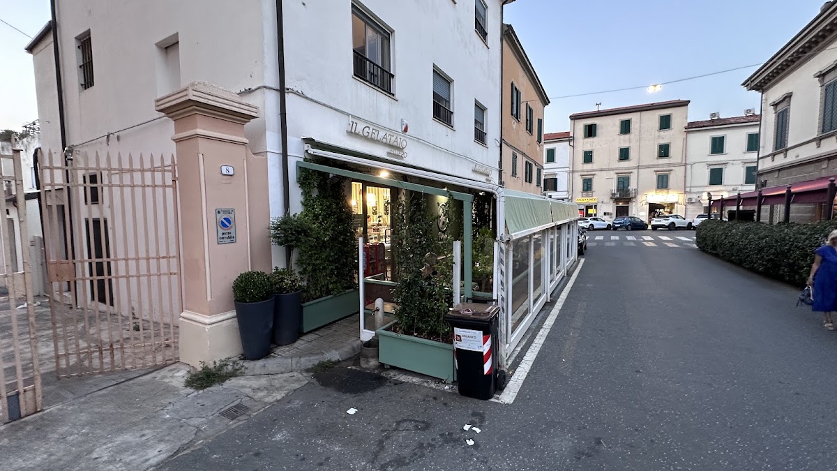 Il locale visto dall'interno.