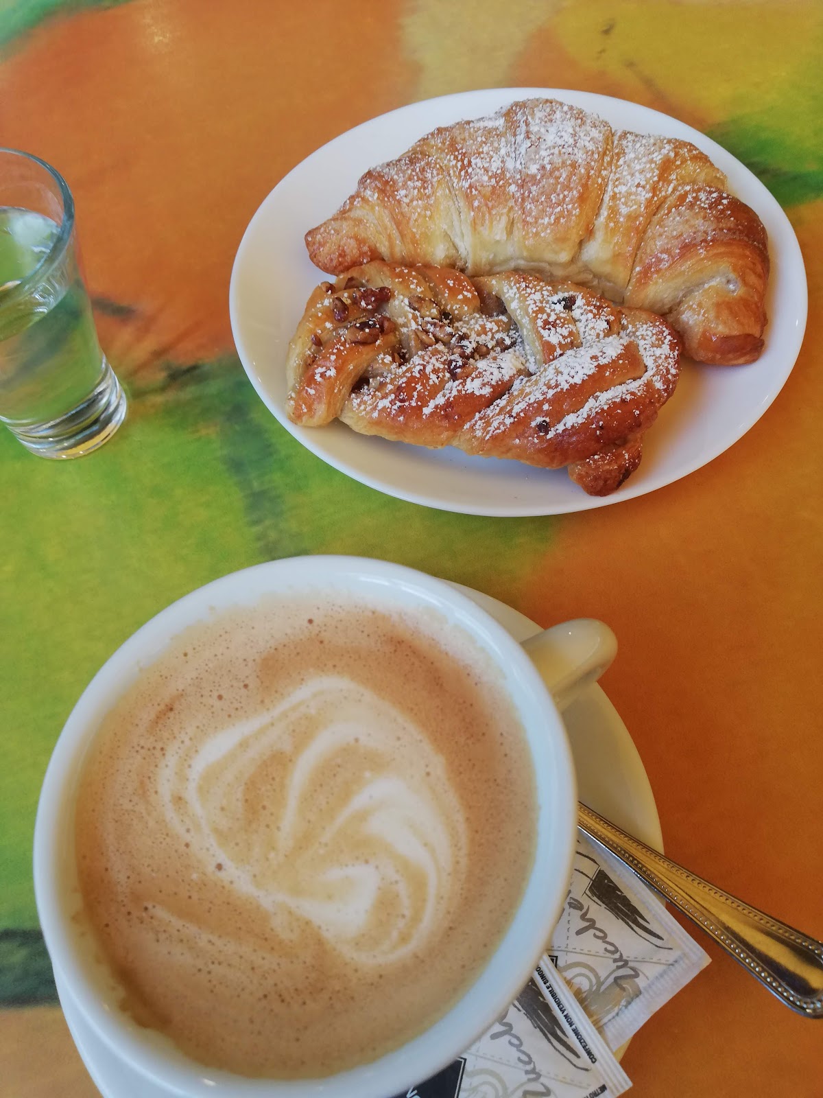 Il locale visto dall'interno.
