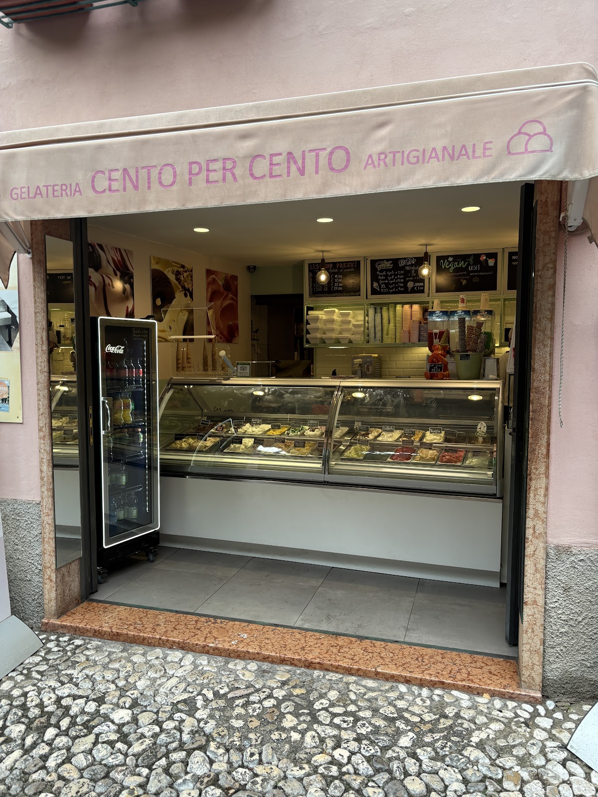 Il locale in servizio.