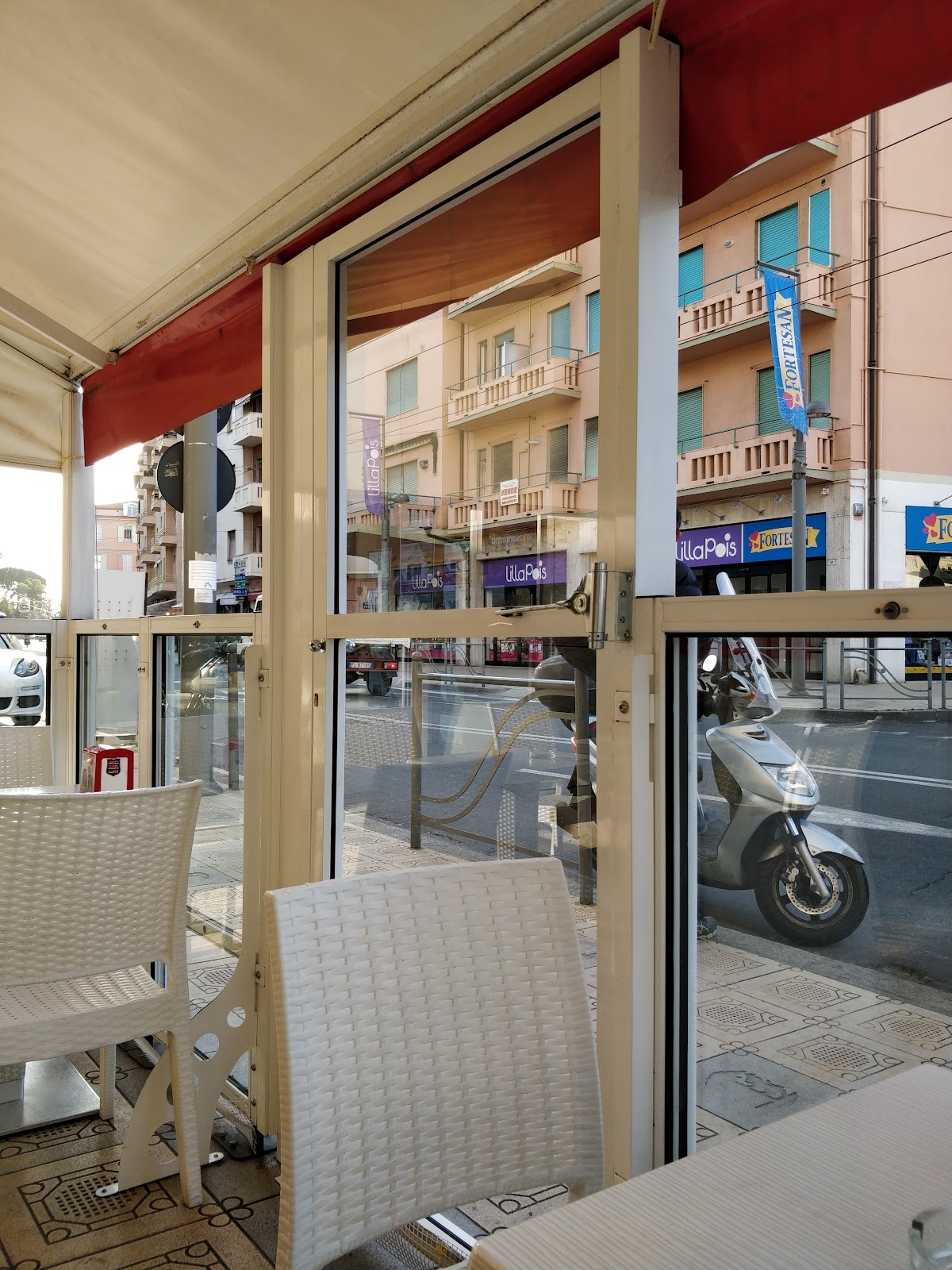 Il locale in servizio.