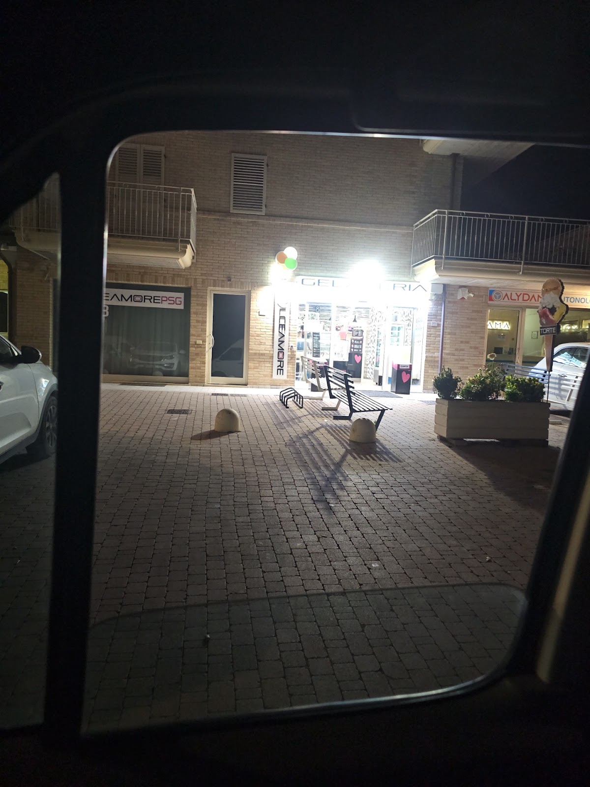 Il locale in servizio.