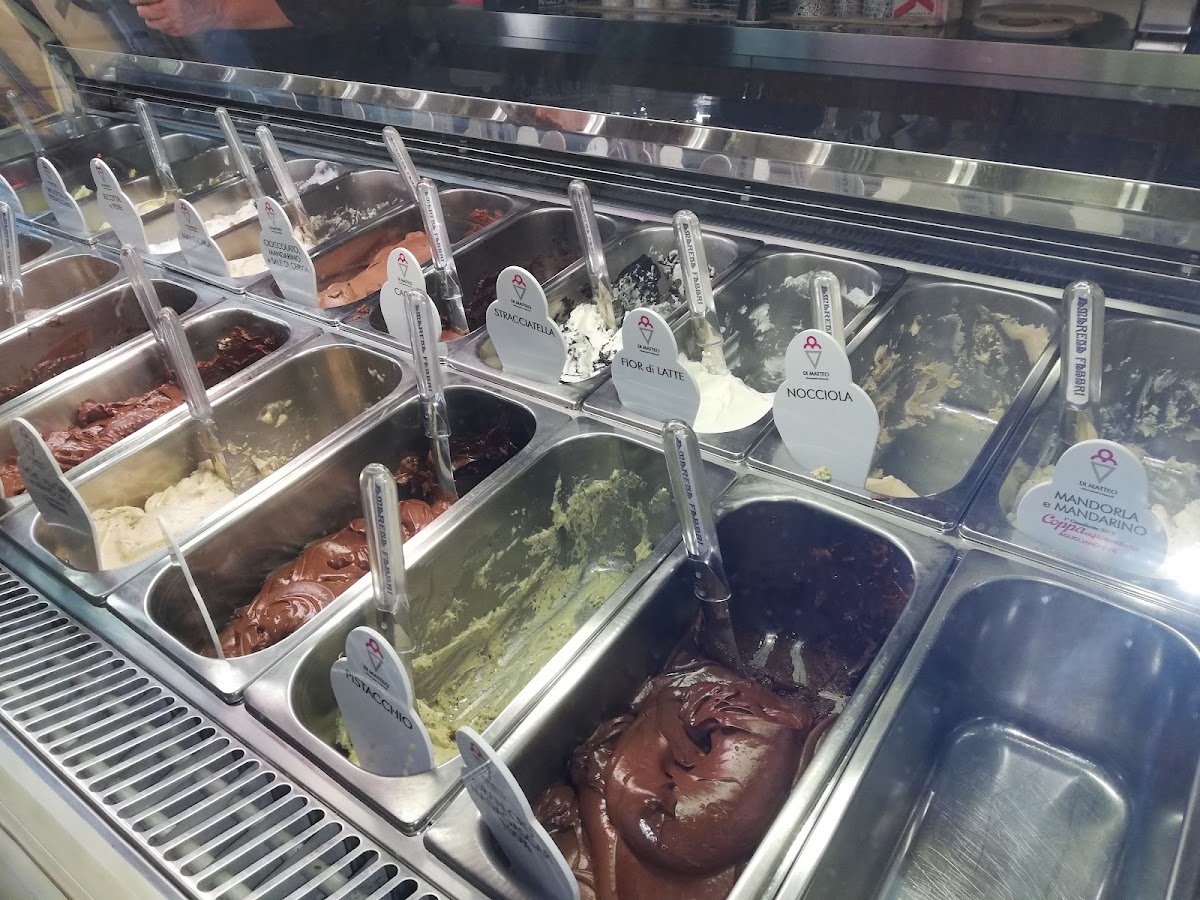 Il locale visto dall'interno.