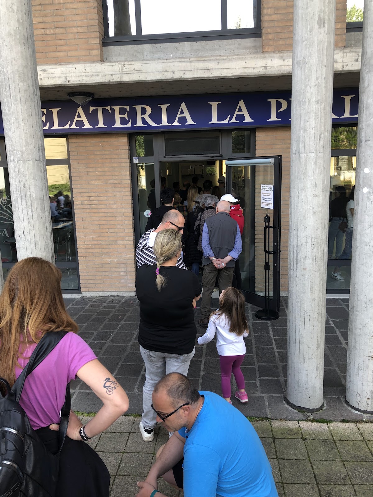 Il locale in servizio.