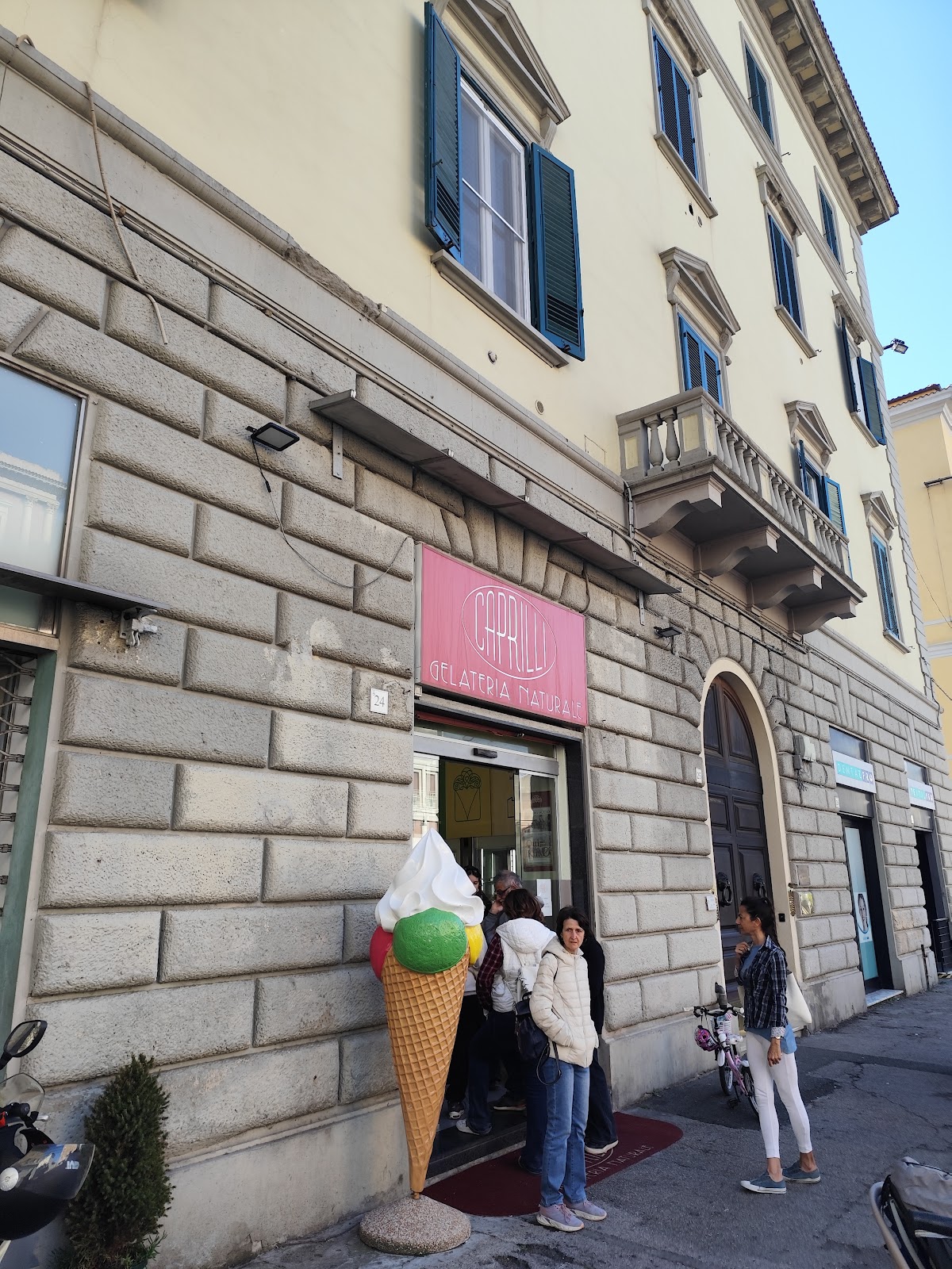 Un dettaglio del banco.