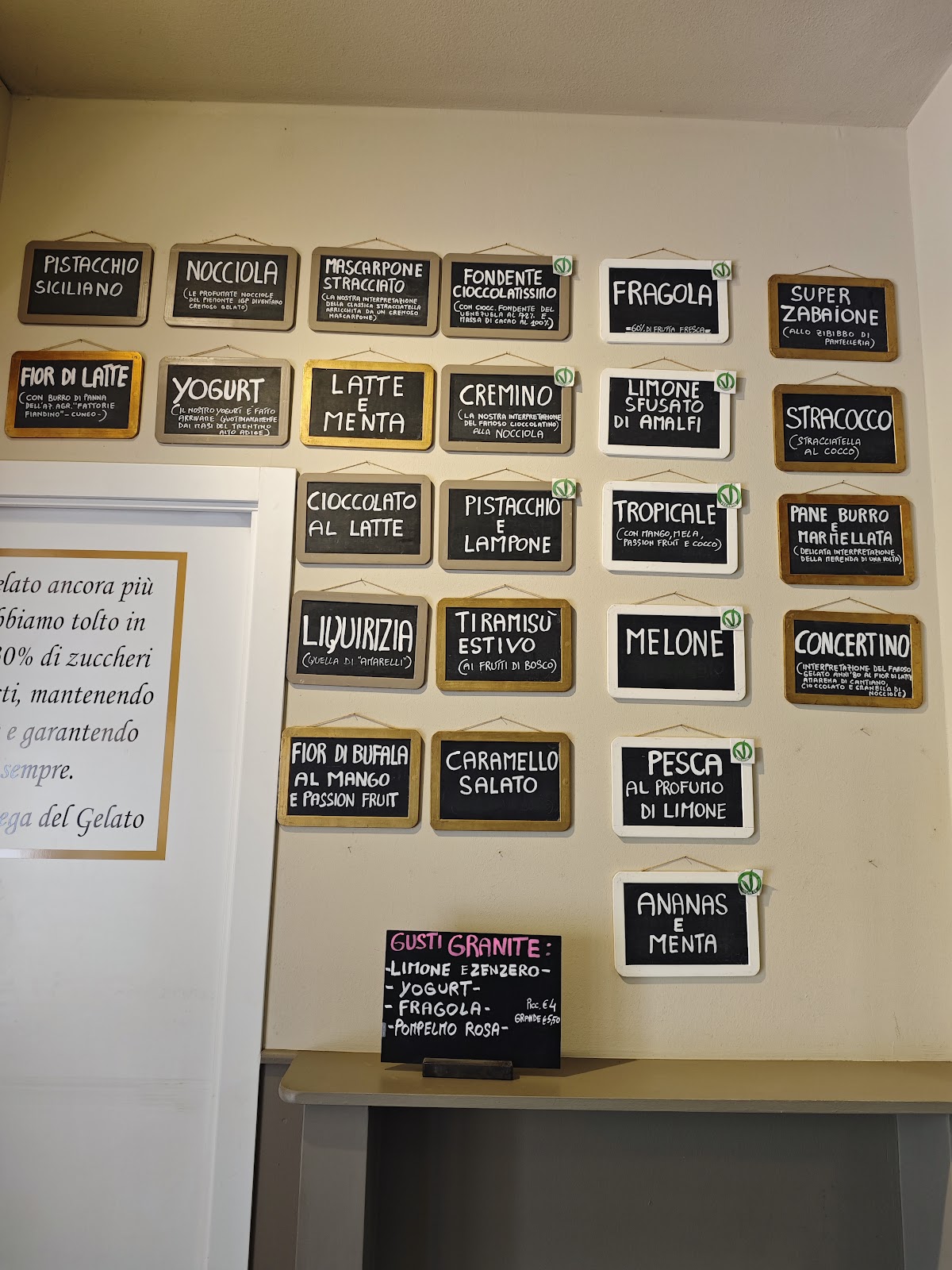 Un dettaglio del banco.