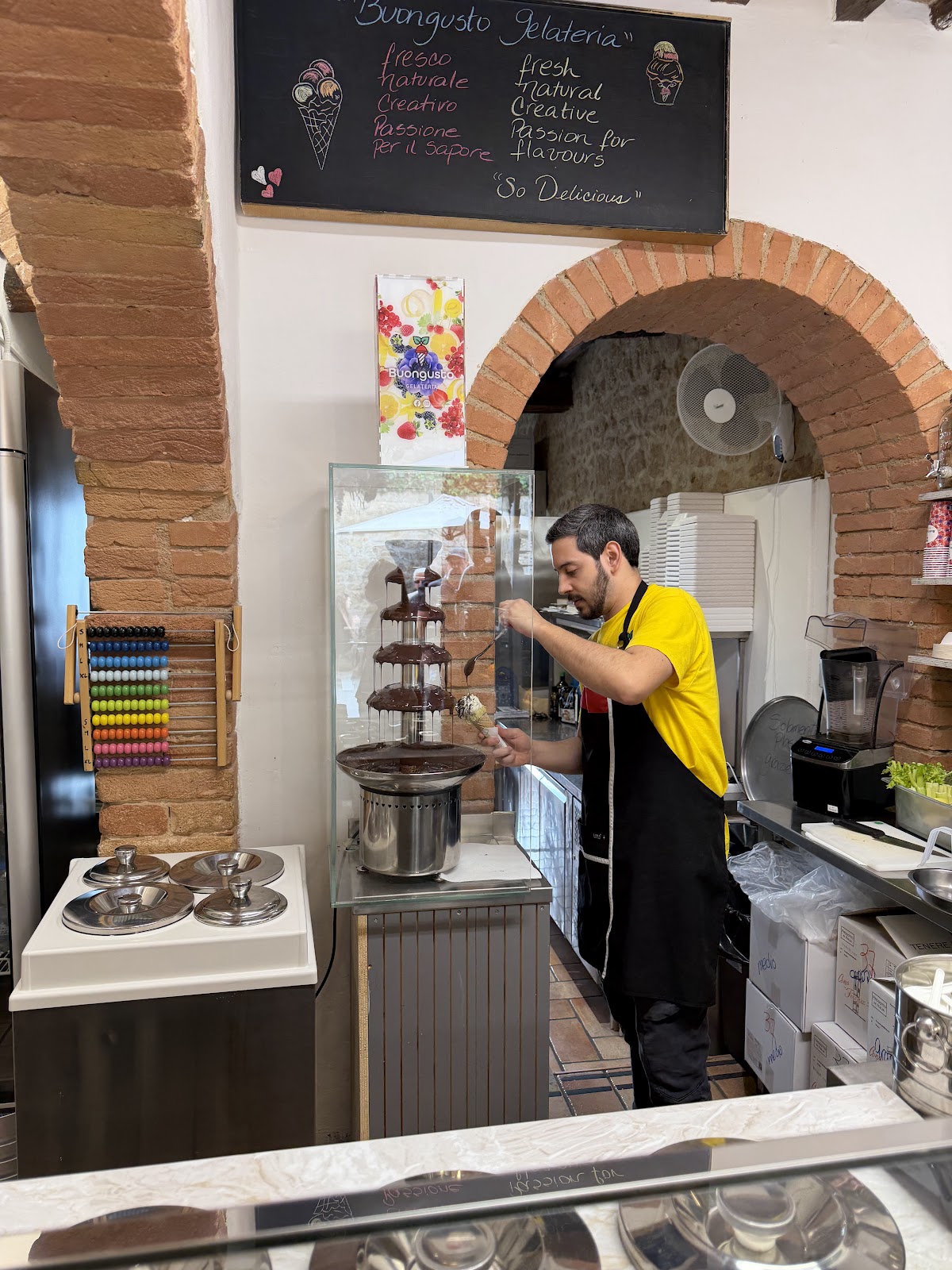 Un dettaglio del banco.