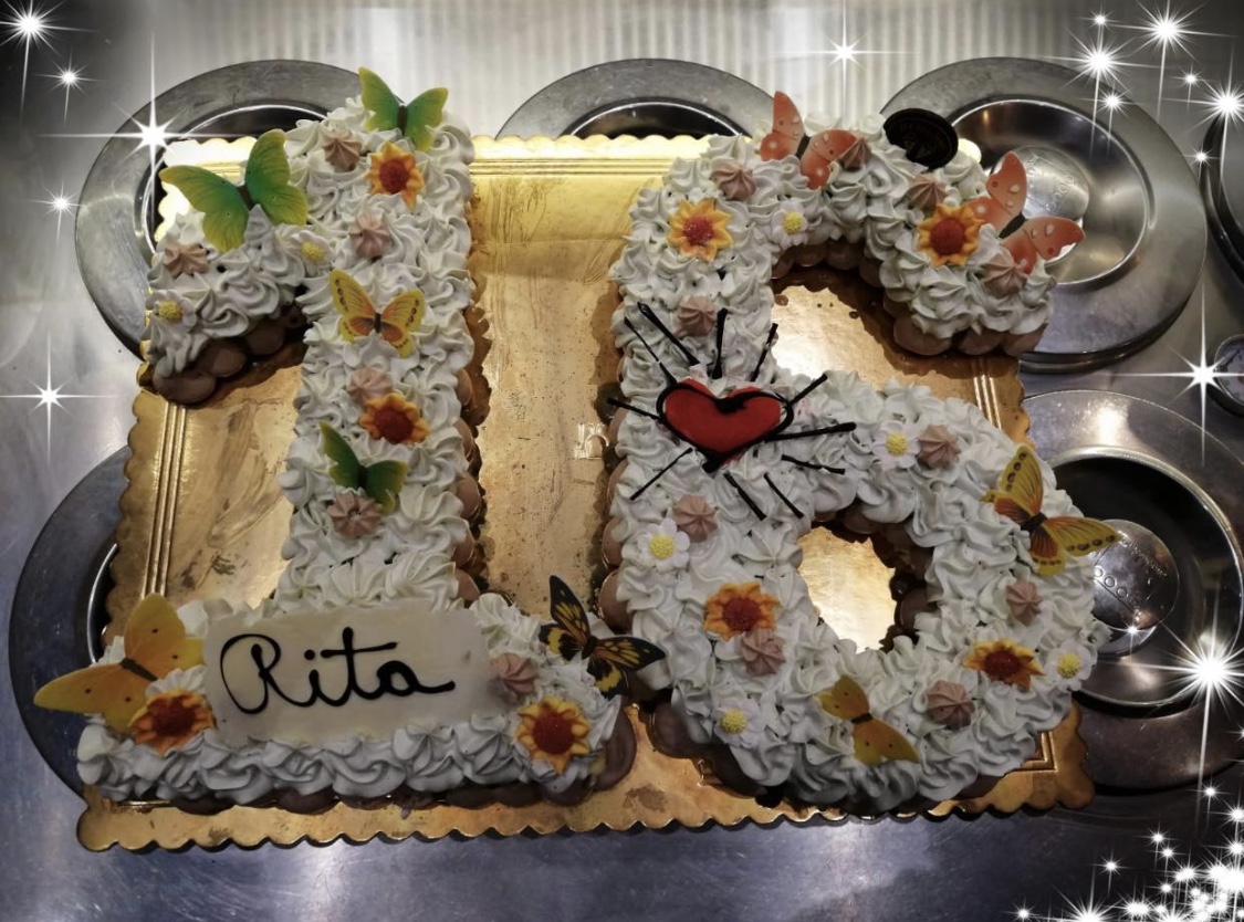 Le vaschette in vetrina.