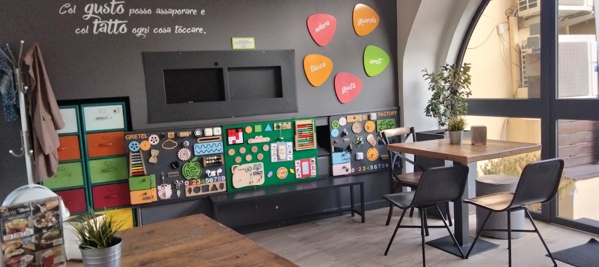 Il locale visto dall'interno.