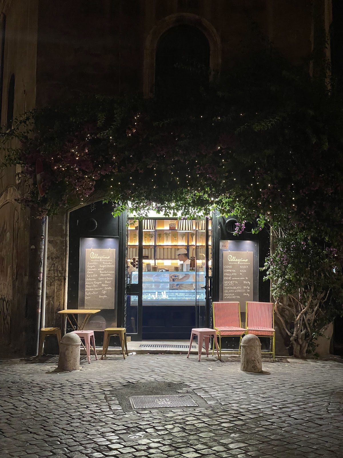 Il locale in servizio.