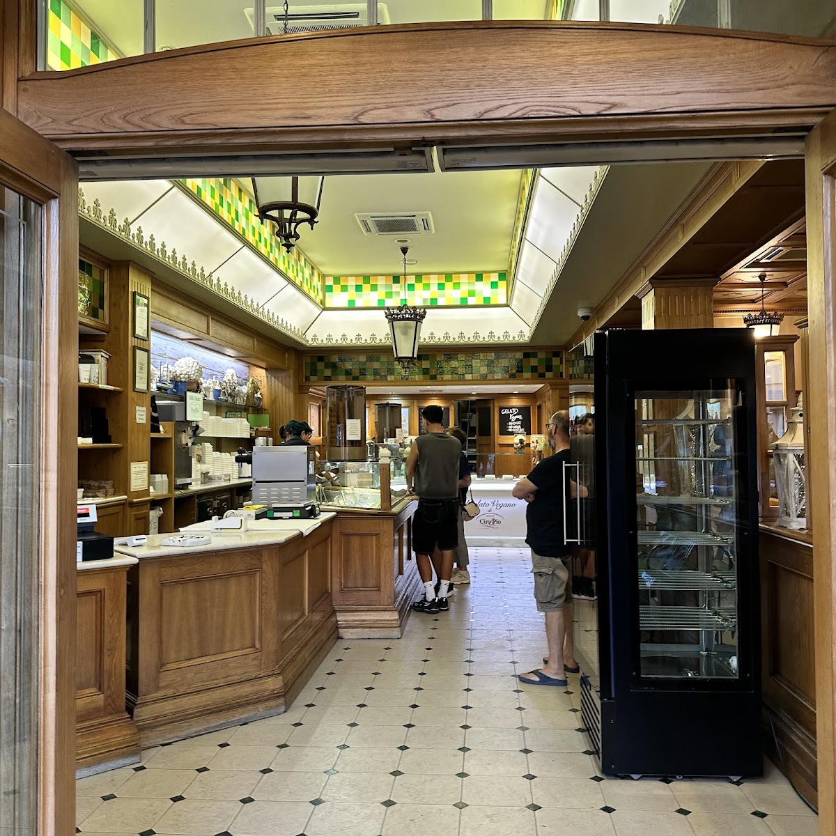 Il locale in servizio.