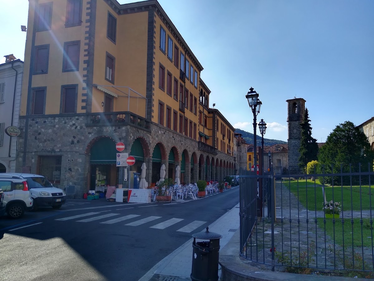 Un dettaglio della vetrina.