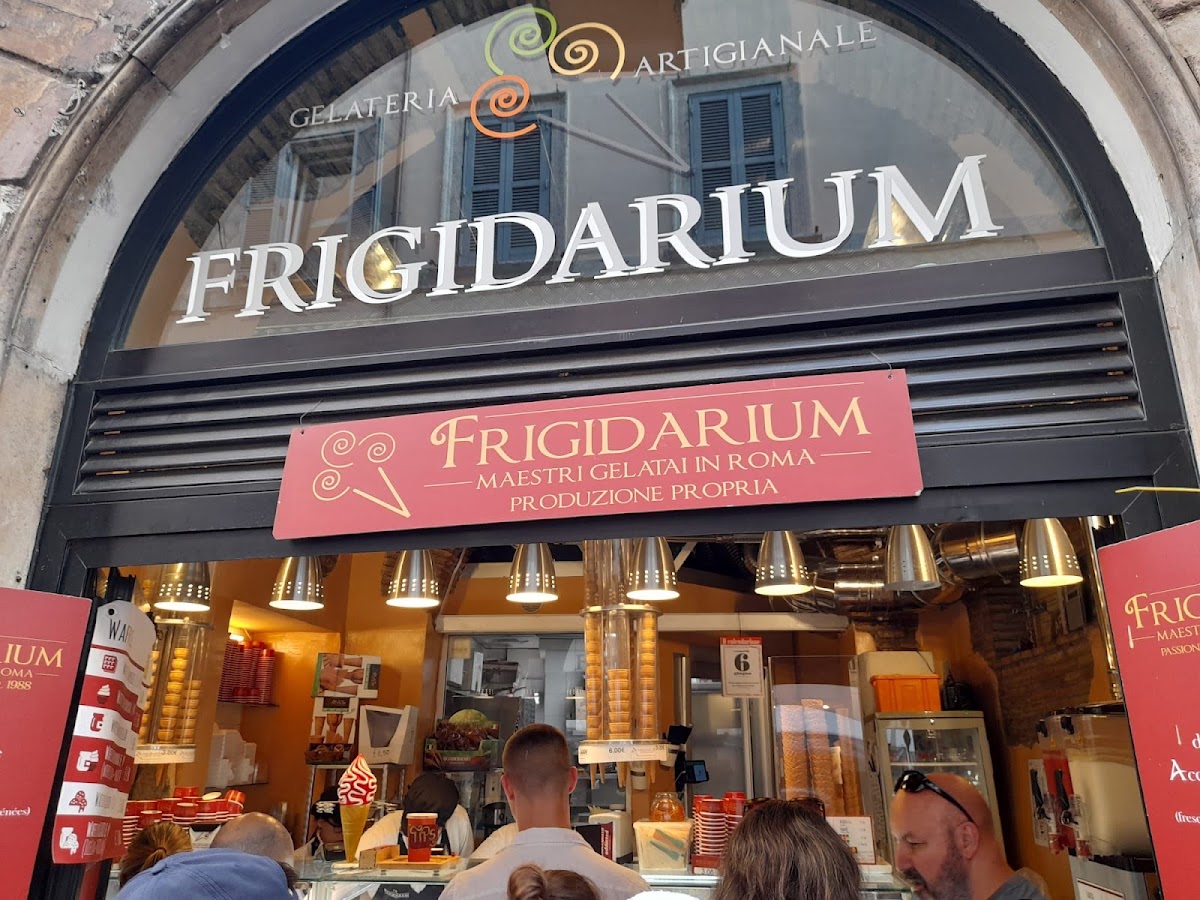 Il locale in servizio.