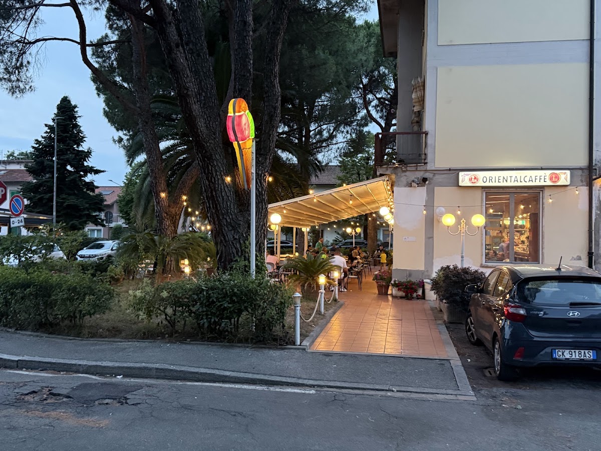 Un dettaglio della vetrina.