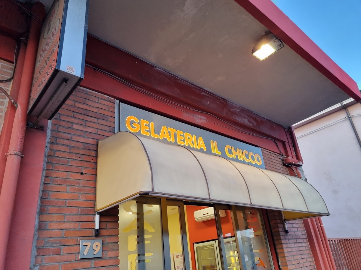 Il locale visto dall'interno.