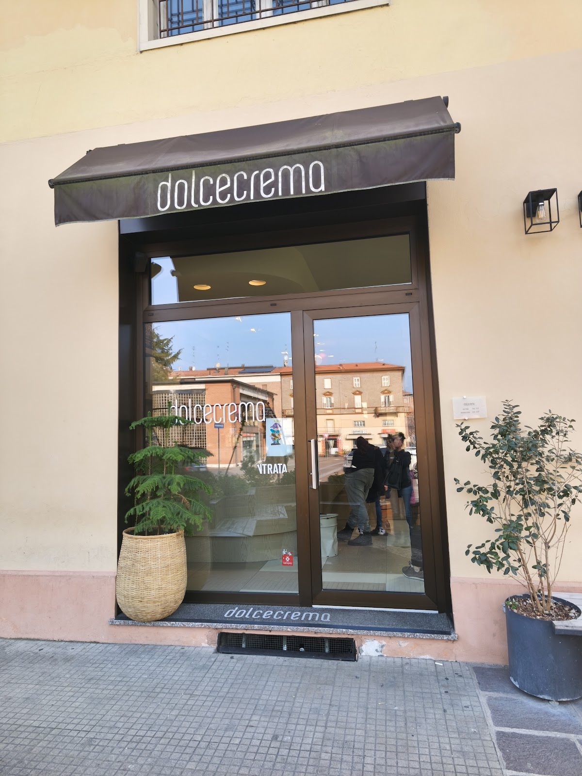 Un dettaglio della vetrina.
