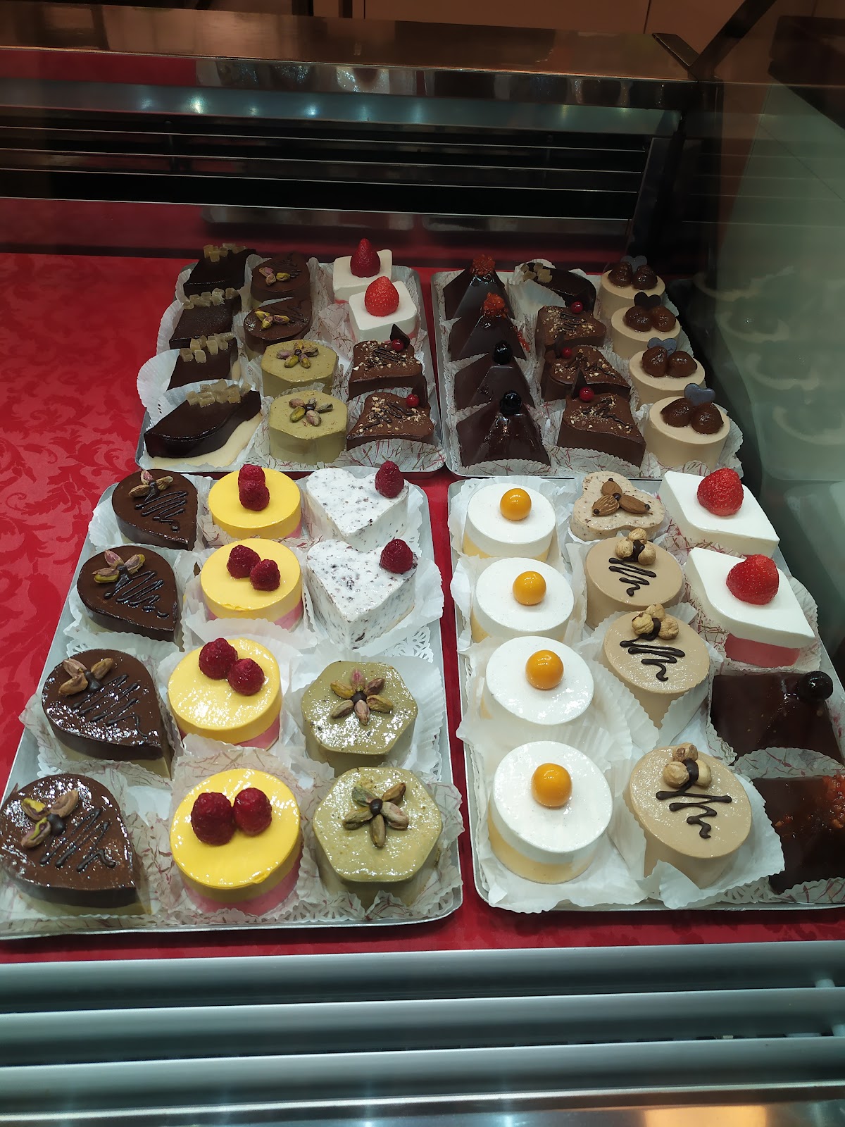 Il locale visto dall'interno.