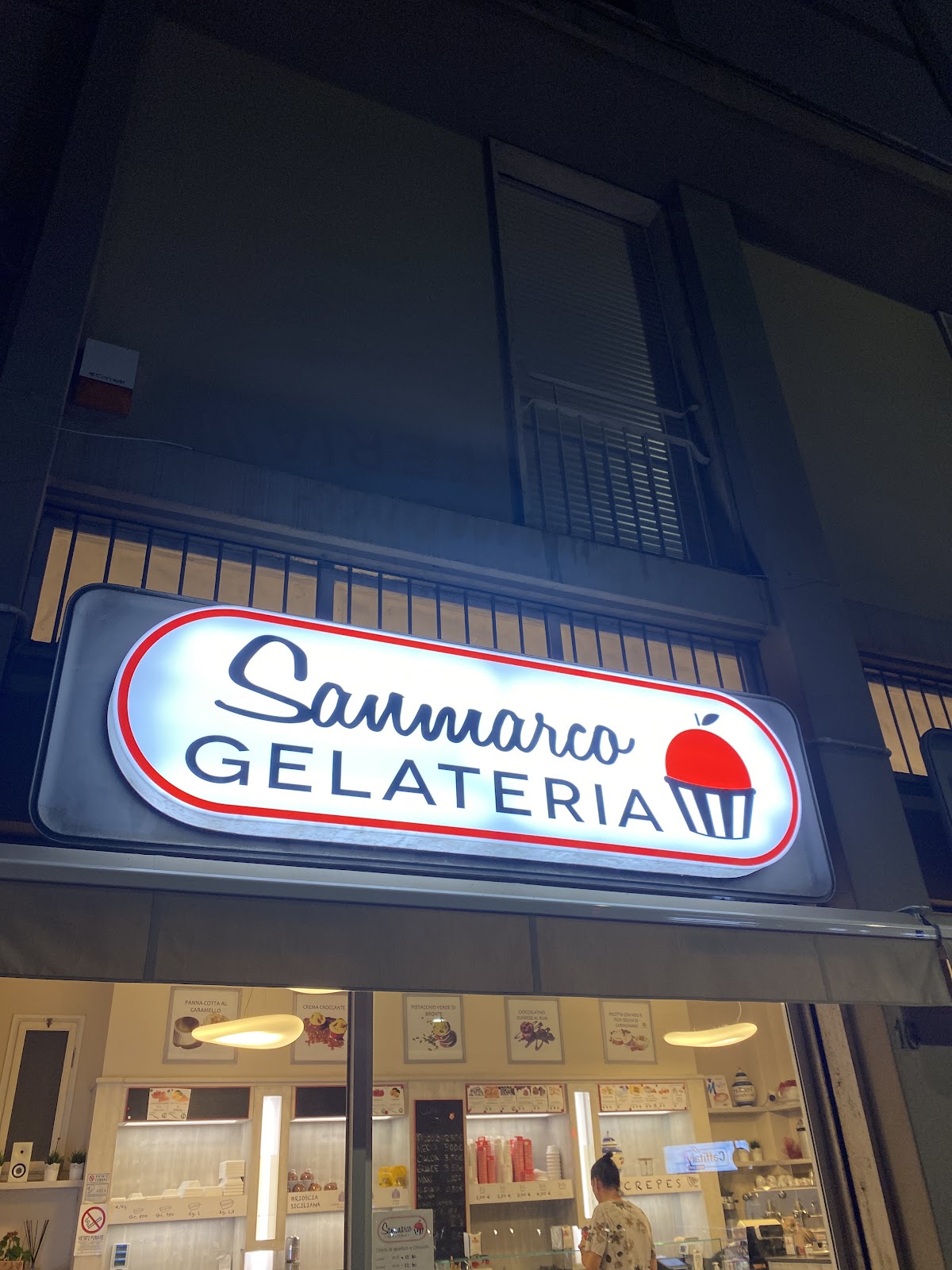 Il locale in servizio.