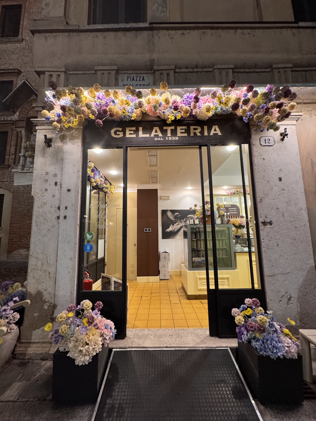 Il locale in servizio.