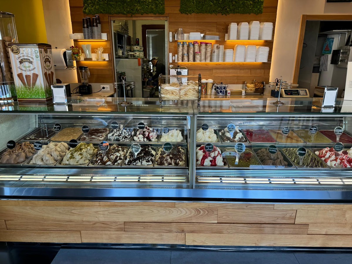 Il locale visto dall'interno.