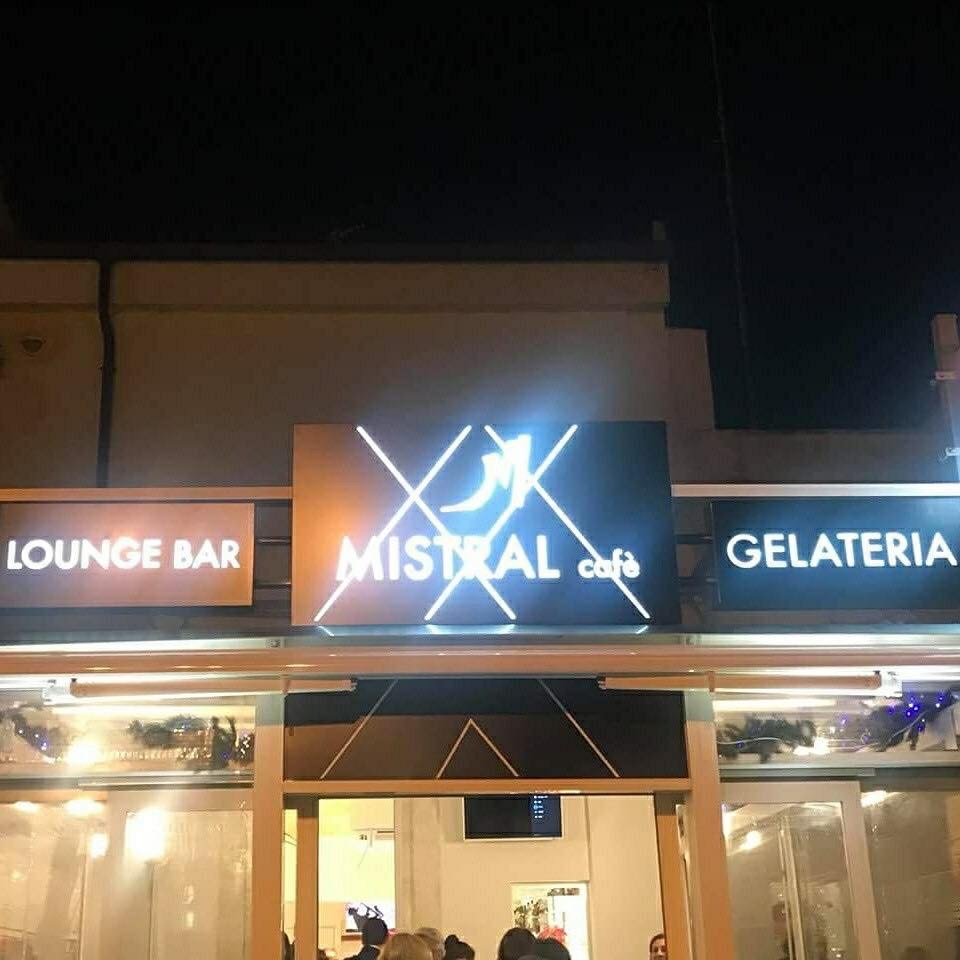 Mistral Cafe