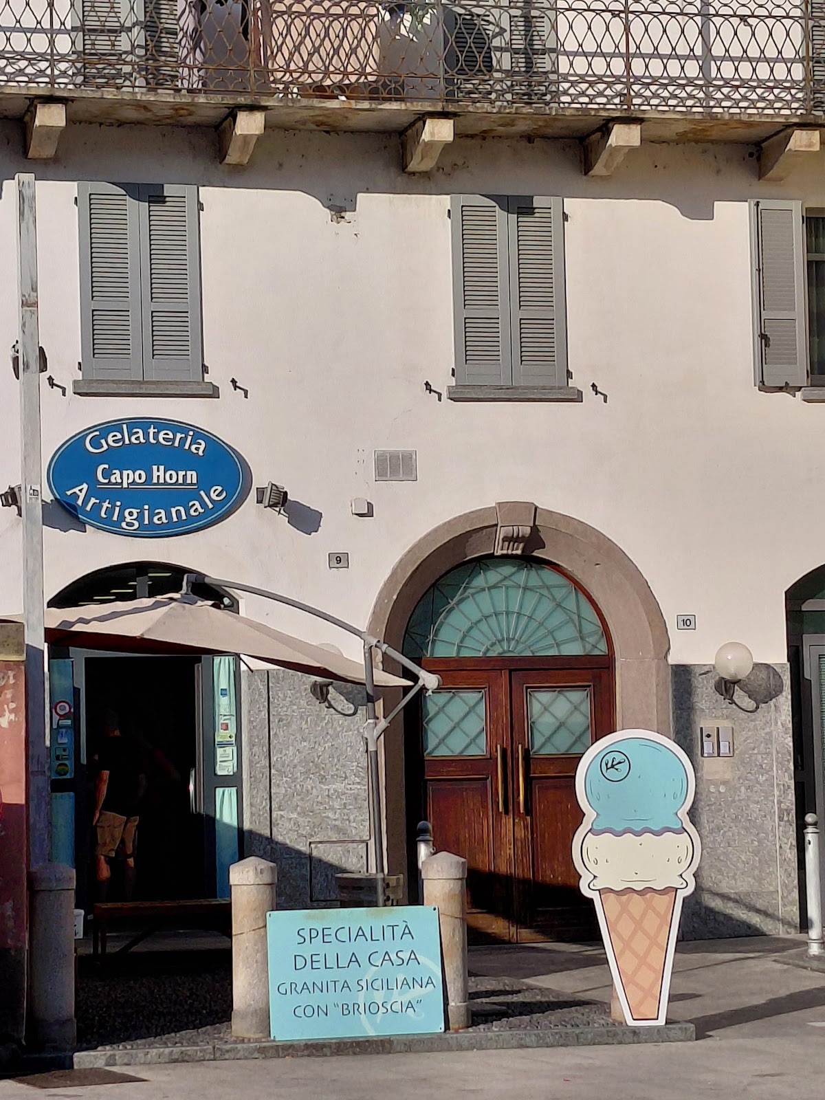 Il locale visto dall'interno.