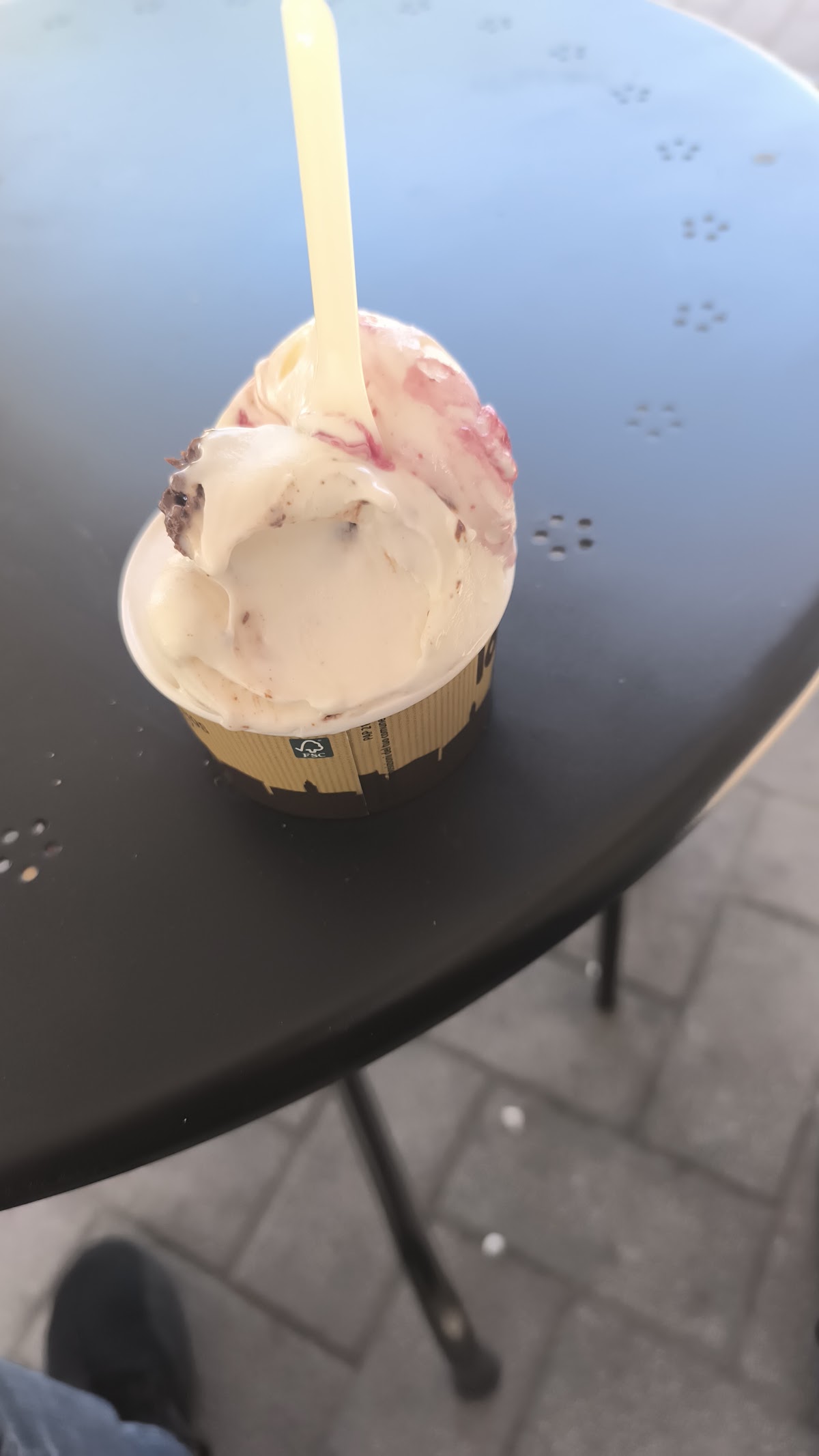 Un dettaglio della vetrina.
