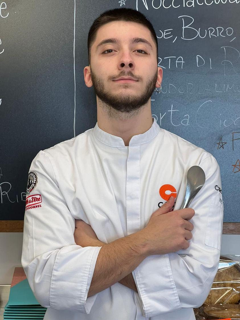 Un dettaglio della vetrina.