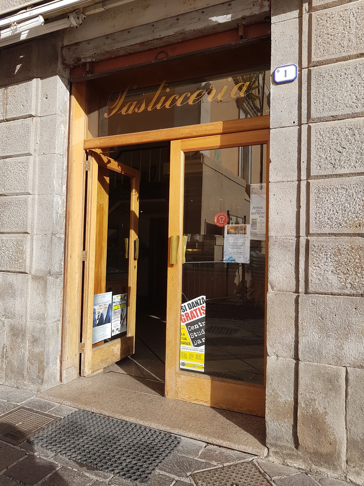 Il locale in servizio.