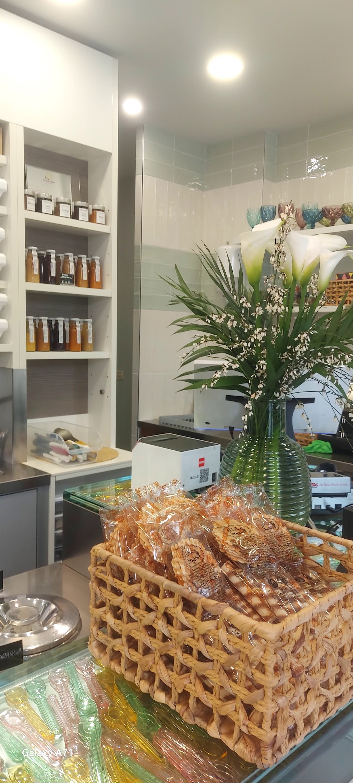 Il locale visto dall'interno.