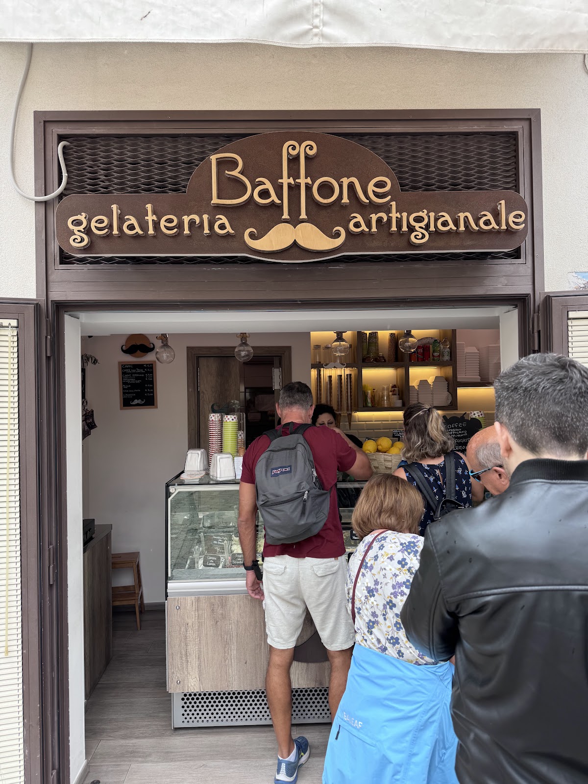 Il locale in servizio.