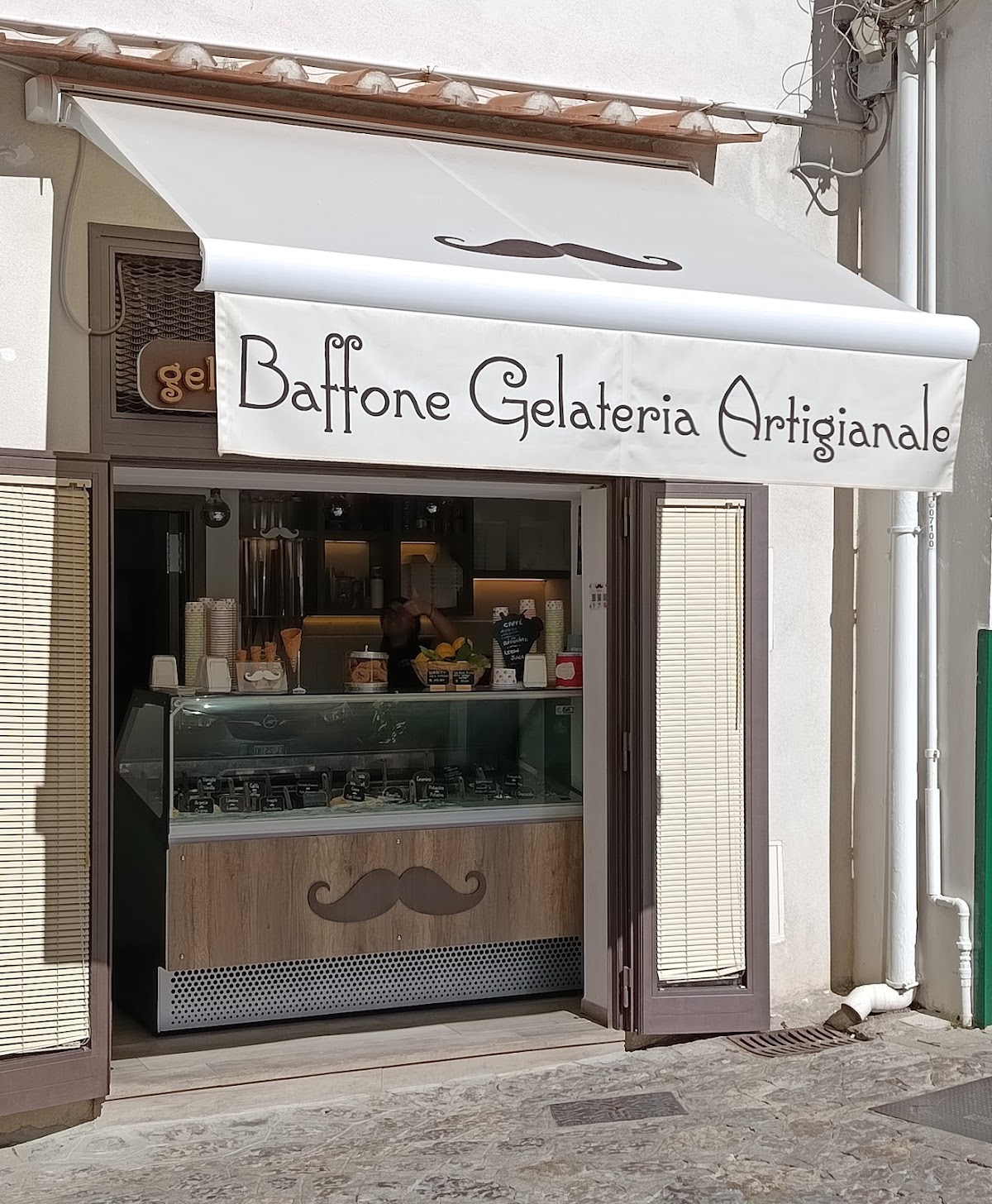 Un dettaglio del banco.