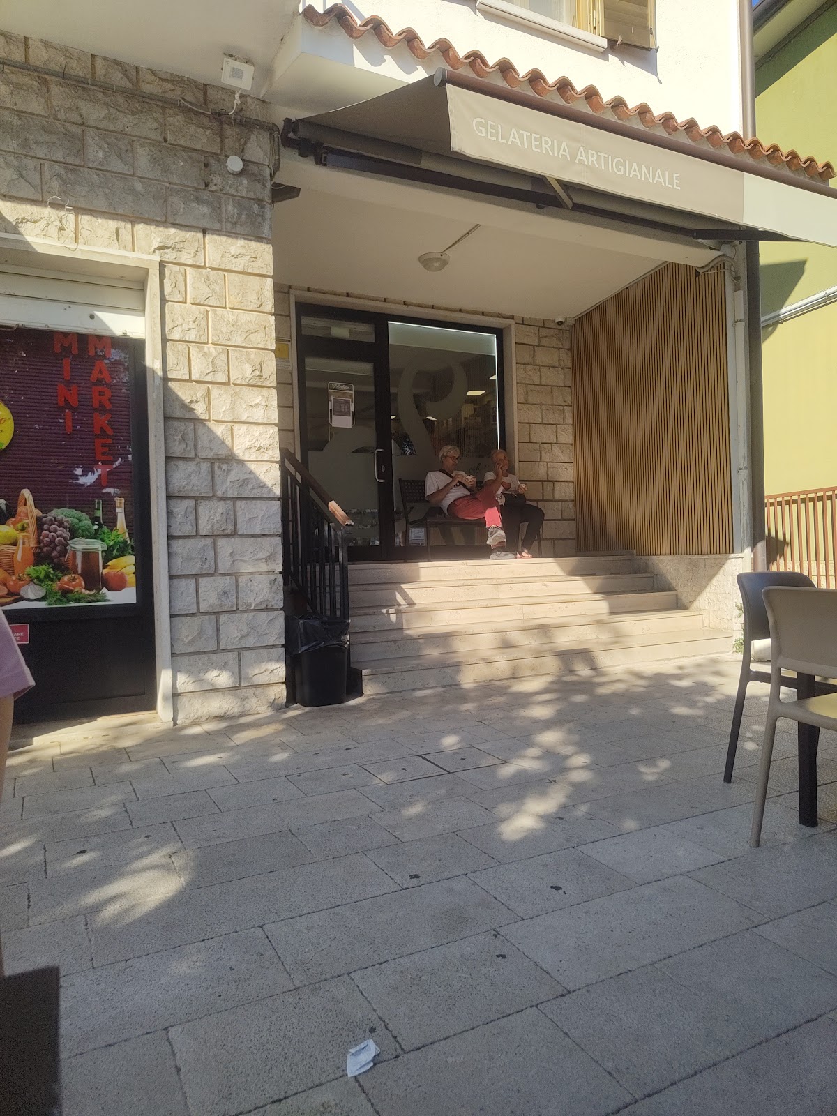 Il locale in servizio.