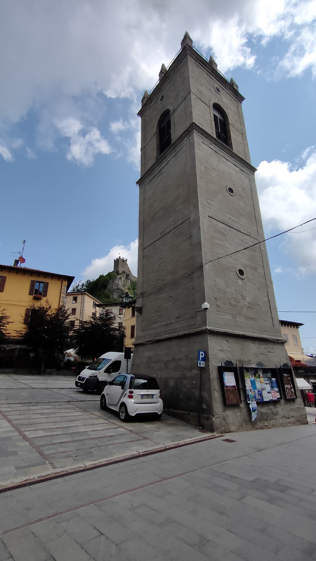 Un dettaglio della vetrina.
