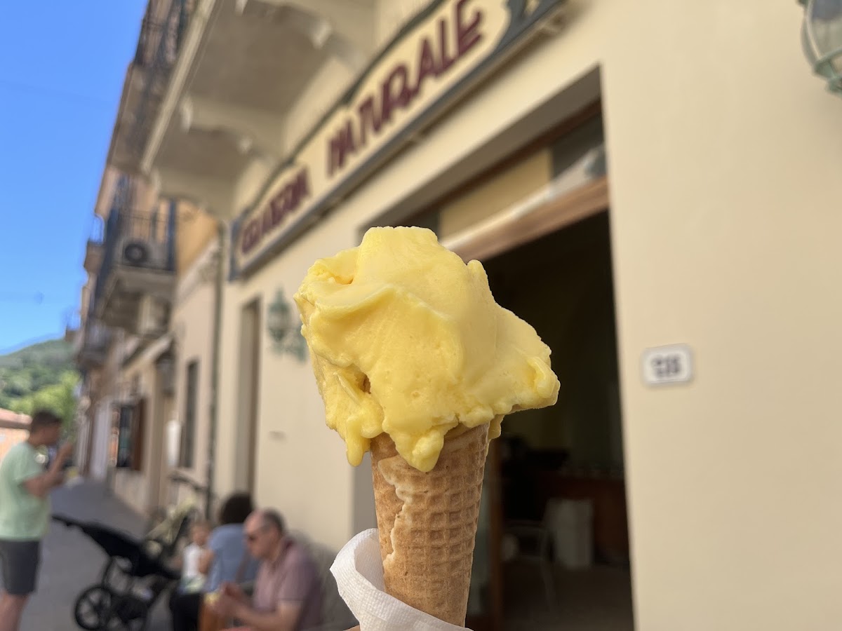 Il gelato della casa.