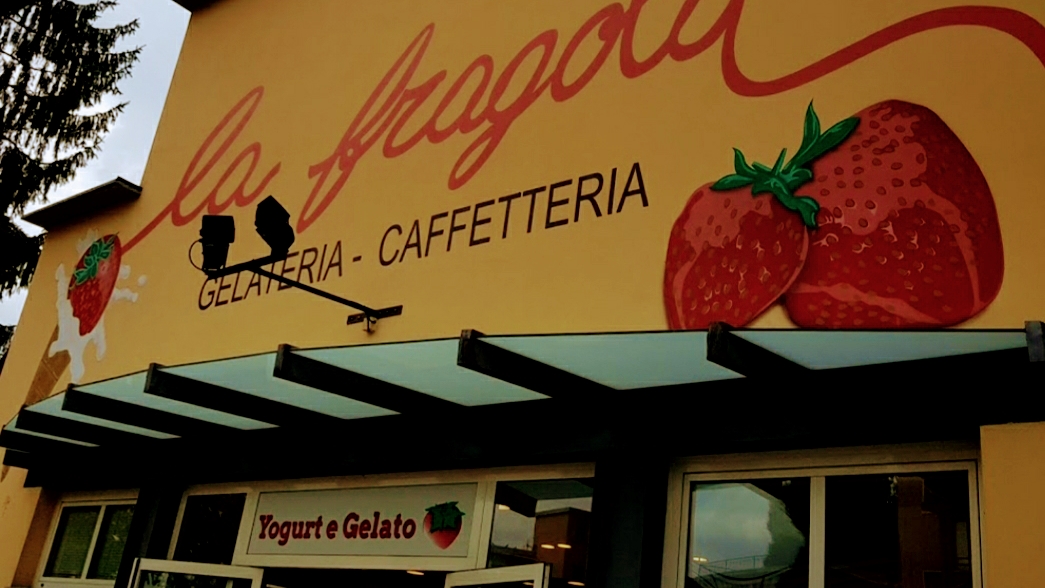 La Fragola (Strawberry Ice Cream)