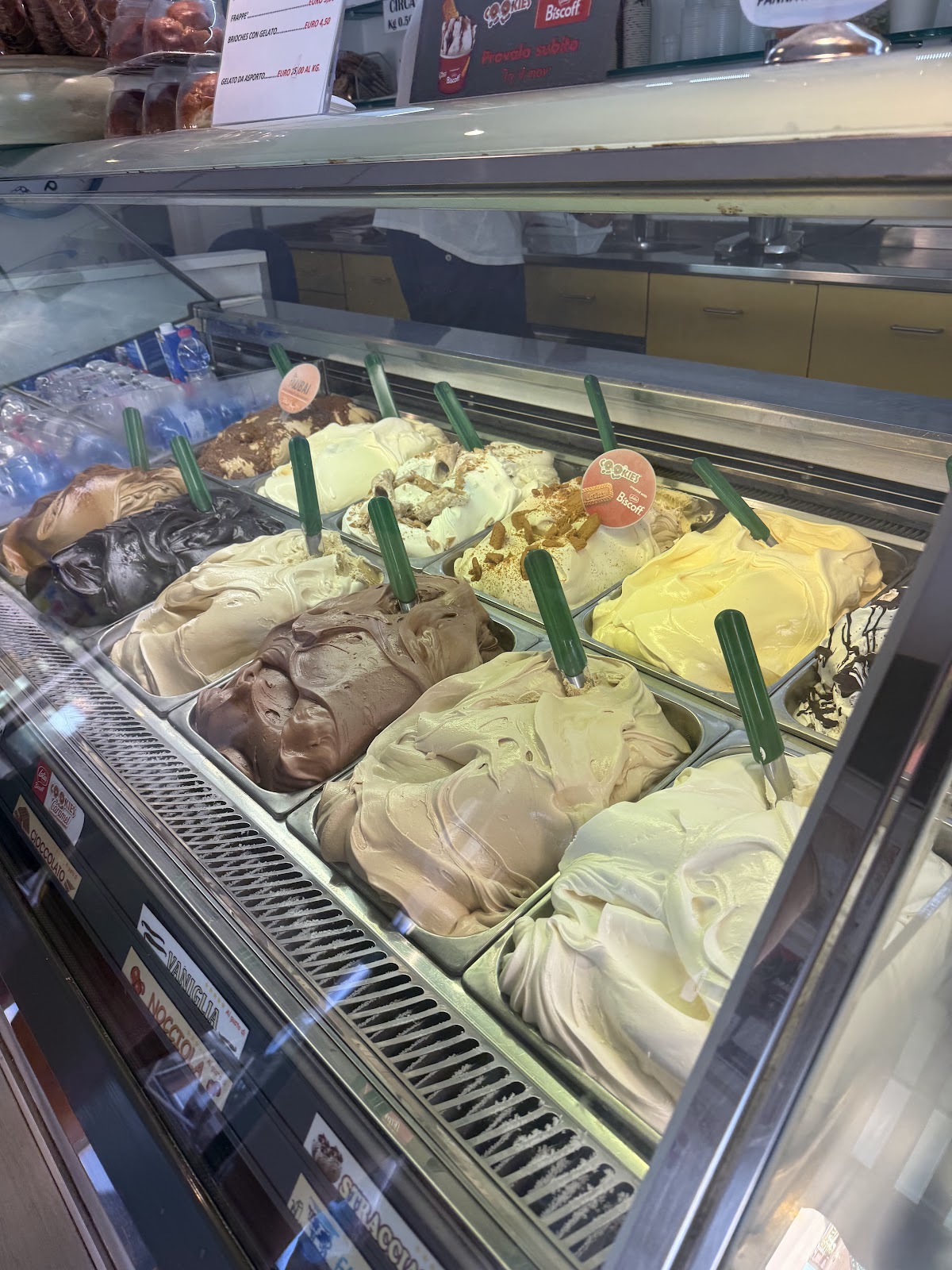 Il locale in servizio.