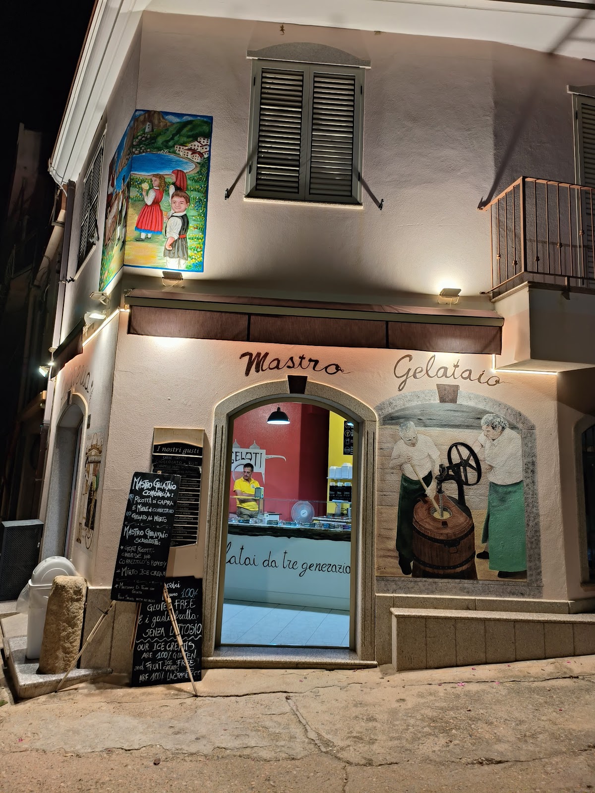 Un dettaglio della vetrina.