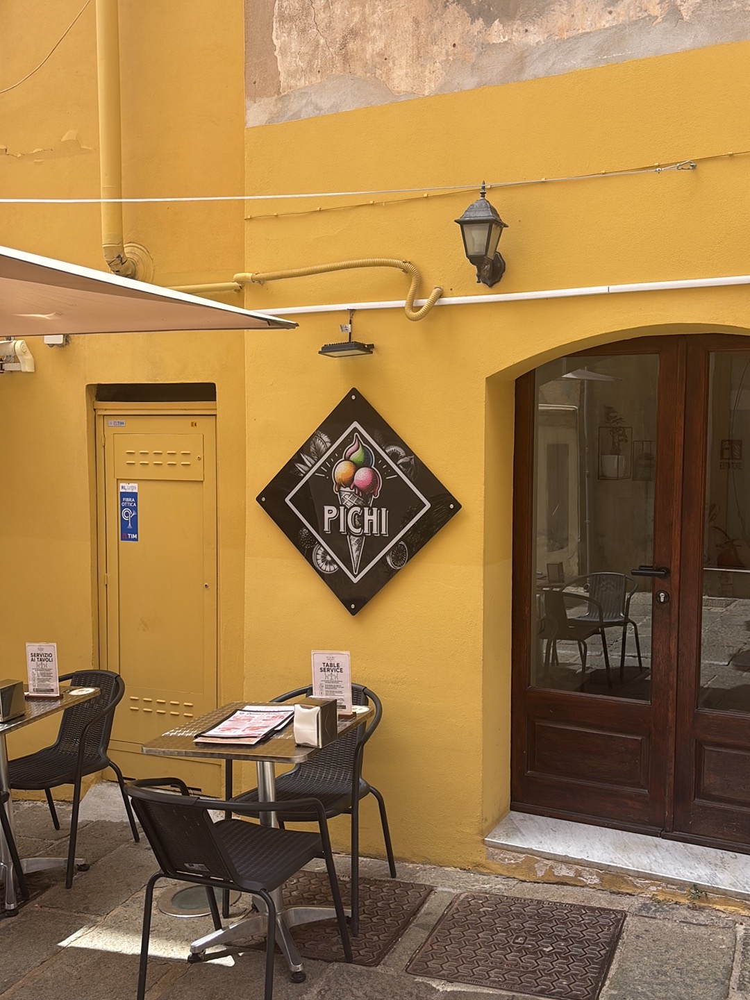 Il locale in servizio.