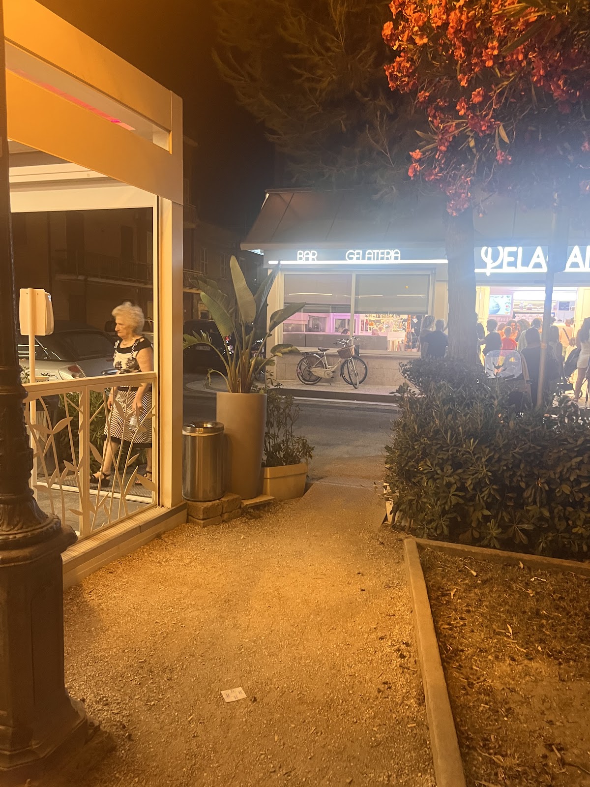 Il locale visto dall'interno.