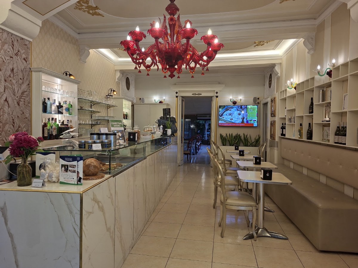 Il locale in servizio.