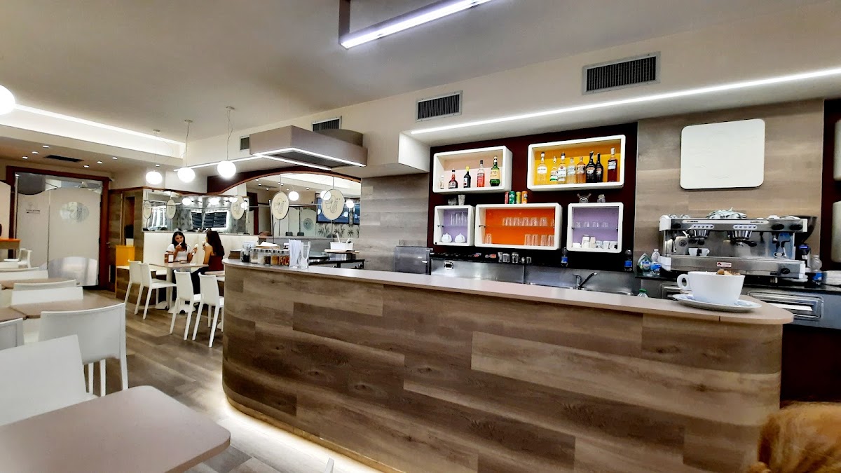 Il locale visto dall'interno.