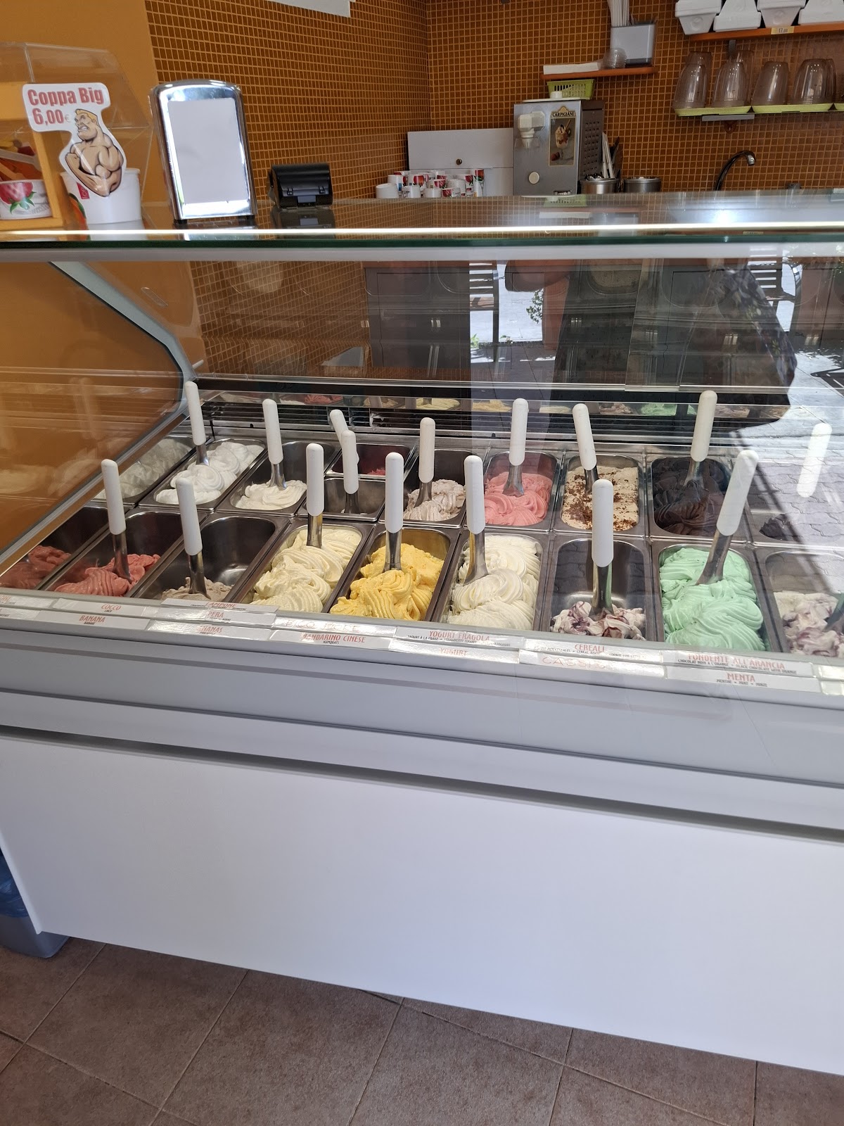 Il locale in servizio.