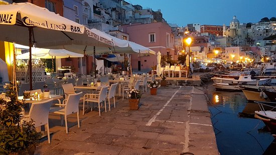 Chiaro di Luna Bar Gelateria Artigianale