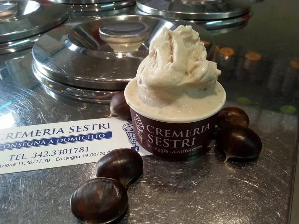 Le vaschette in vetrina.