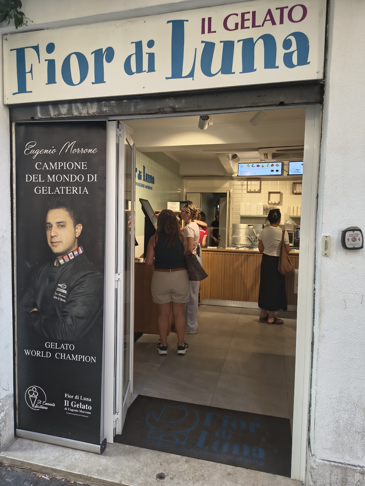 Il locale in servizio.