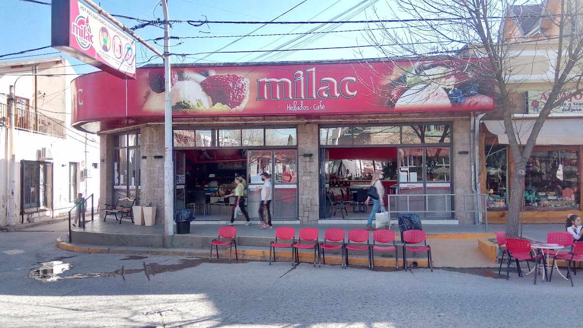 Milac Helados y Café