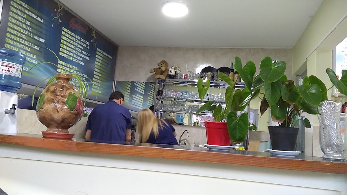 Heladería Tropical
