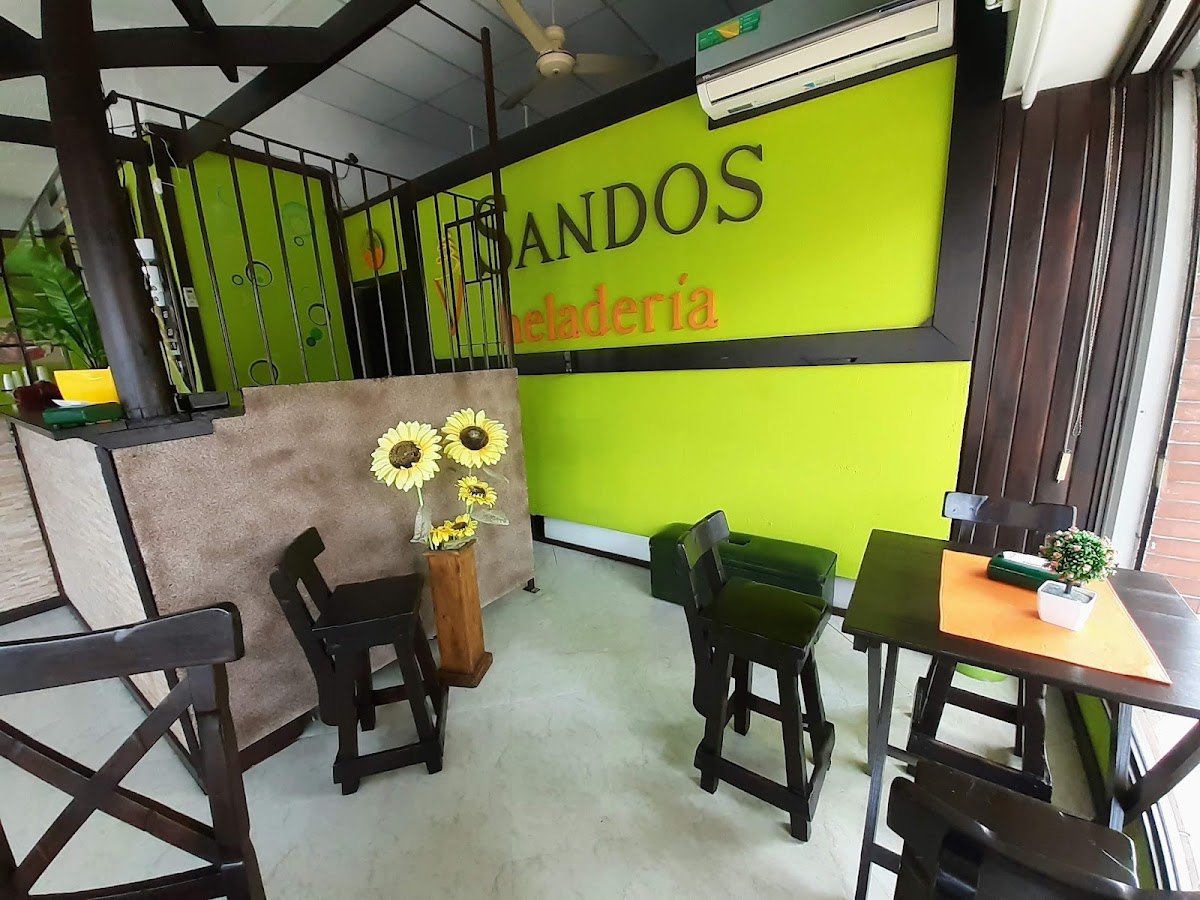 Sandos Heladería (Wilde)